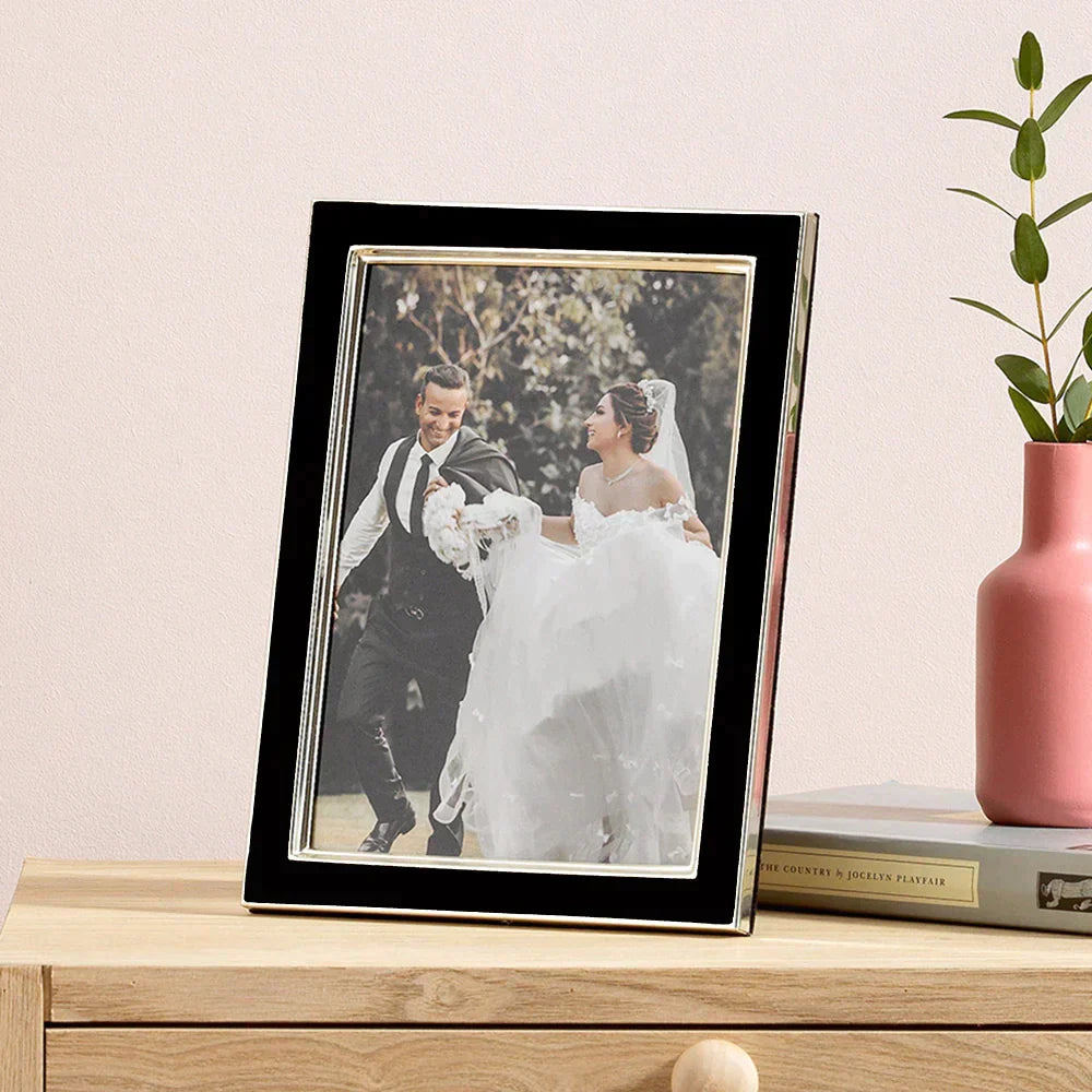 6x4 Whisper Series Black luxury gift frame